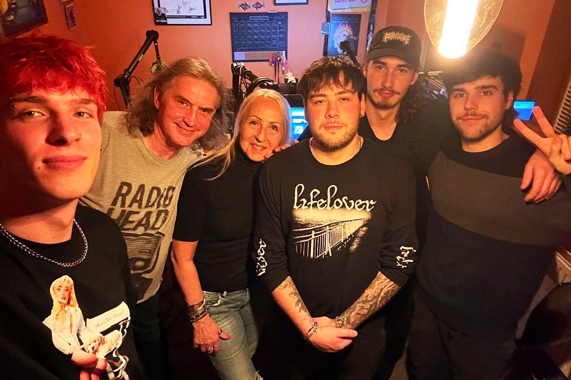 Bands-on-Stage-Regionalsieger Blune spielt live im Studio